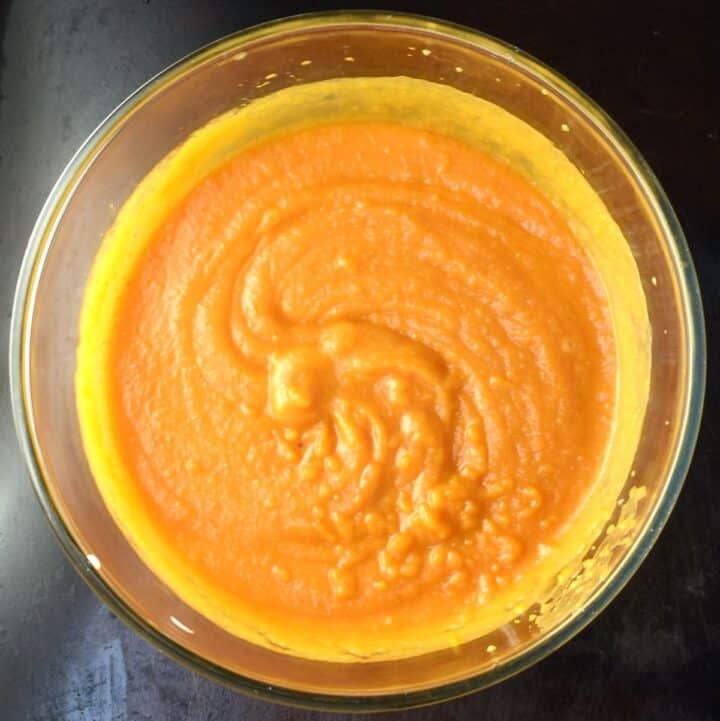 Creamy pumpkin batter for vegan brownies.